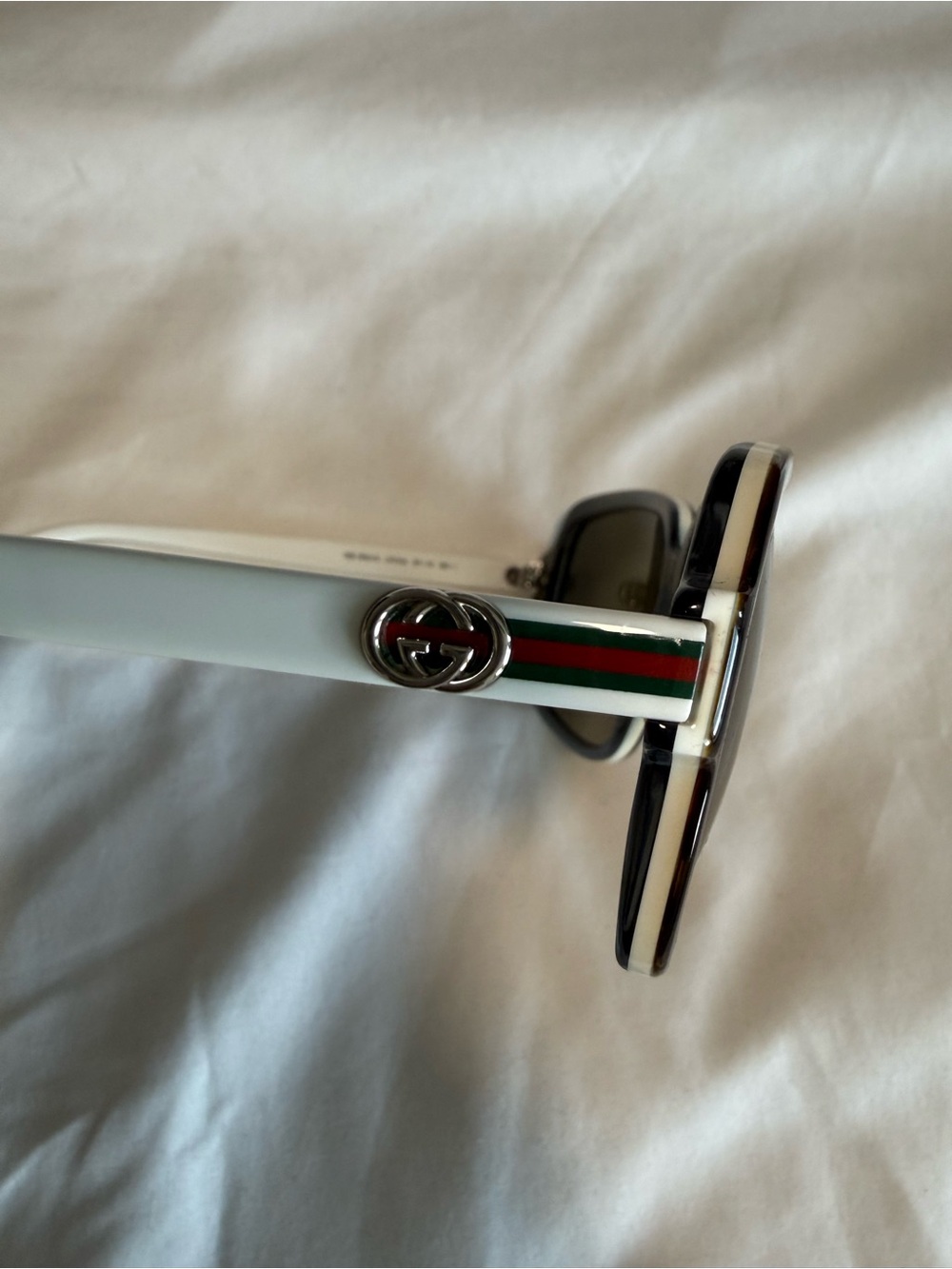 Gucci White Sunglasses with Green and Red Stripe